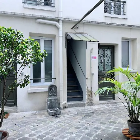 Montparnasse Deluxe Paris